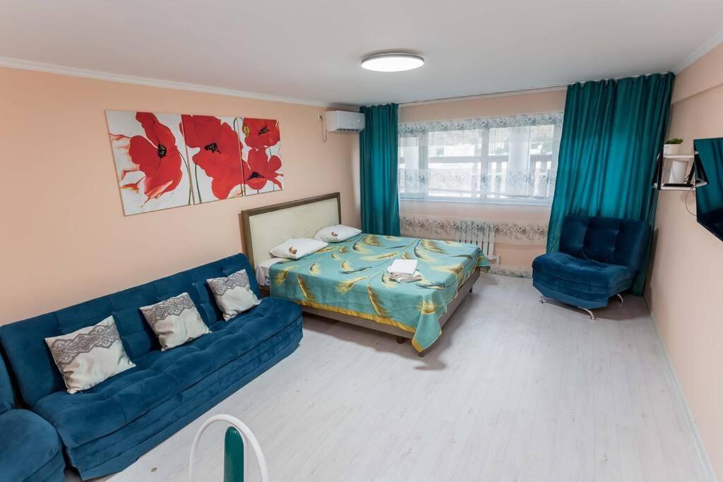 Квартира С Видом На Горы Almaty Eksteriør billede