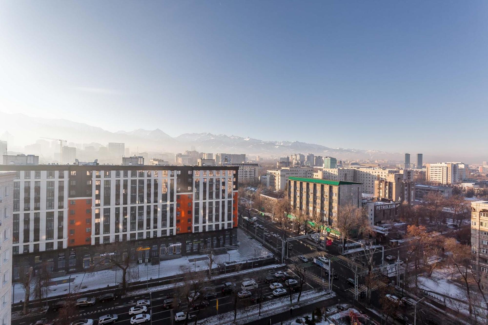 Квартира С Видом На Горы Almaty Eksteriør billede